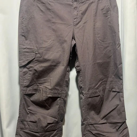 The North Face Women’s Cargo Capri Hiking Pants Taupe Gray Outdoor Size 14 - Picture 4 of 7